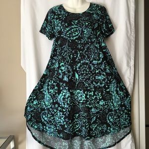 BNWT Lularoe Carly dress women’s size small